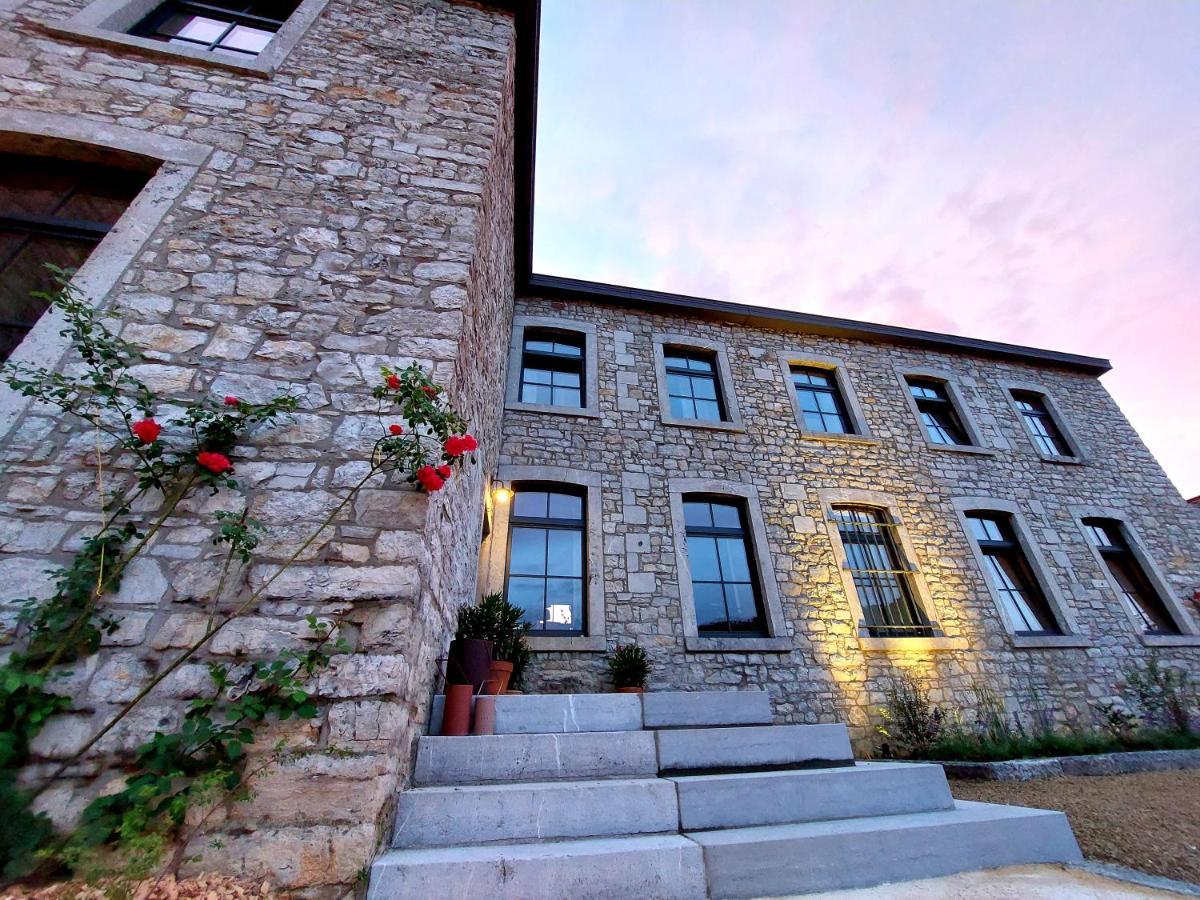 Les Suites De Petit Bomal Дюрбюи Экстерьер фото